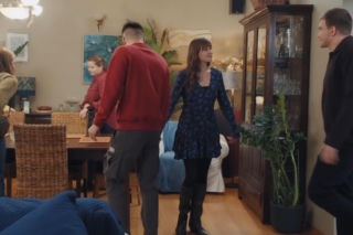 M jak miłość odc. 1933. Matylda (Klementyna Lamort), Majka (Matylda Giegżno), Ewelina (Anna Jarosik), Janek (Jakub Sirko), Mateusz (Rafał Kowalski), Bogna (Sherazade Wolff)