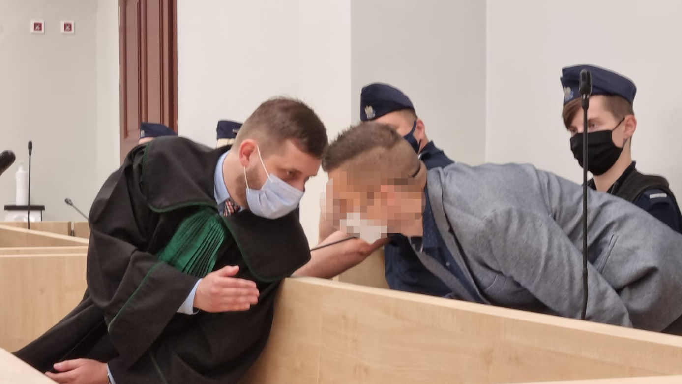 Próbował zabić ojca dla pieniędzy. Inną zbrodnię opisał w książce. Bartłomiej S. stanął przed sądem