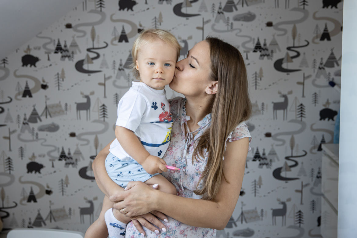 Pozwólcie Mikołajowi uslyszeć głos mamusi