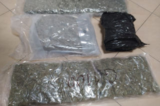 Lubelscy policjanci zlikwidowali narkobiznes. W lodówce i w sejfie było prawie 8 kg narkotyków [GALERIA]