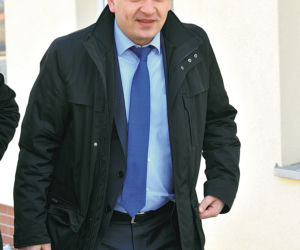 A minister rozdaje nagrody