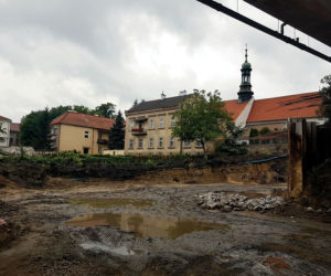 Koniec kolejowego nasypu w centrum Krakowa