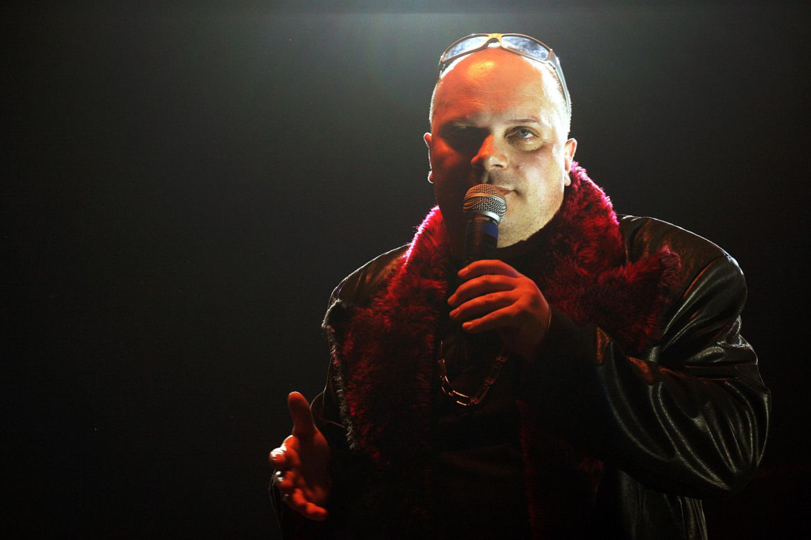 Krzysztof Skiba i jego wizerunek na przestrzeni lat. Tak zmieniał się lider Big Cyca