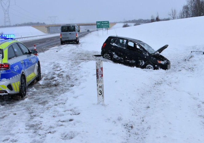 Dachowanie na S12/S17 w Kurowie