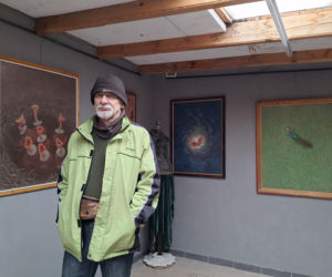 Surrealistyczne rzeźby zdobią ogród. Budzą niepokój i ciekawość