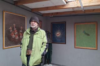 Surrealistyczne rzeźby zdobią ogród. Budzą niepokój i ciekawość