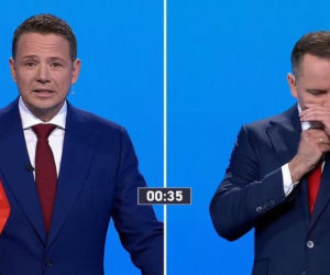 Karol Nawrocki i snus podczas debaty