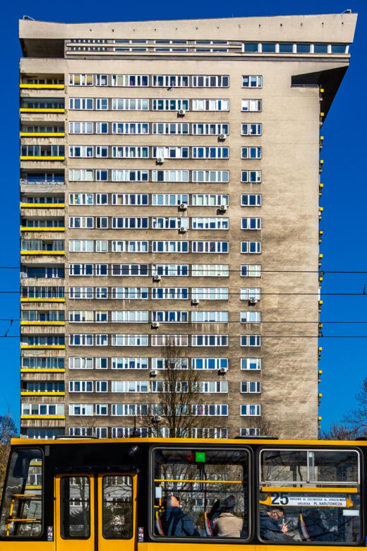 Blok Młotek na Smolnej 8 w Warszawie