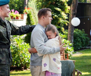 Barwy szczęścia, odcinek 3319: Marysia wróci z USA na ślub Asi i Huberta! Wielka radość u Pyrków. Niebywałe, co wymusi na Klarze - ZDJĘCIA