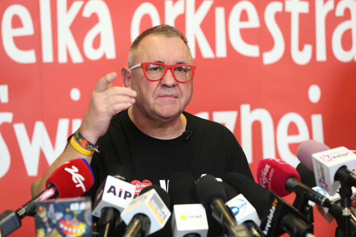 Jerzy Owsiak w koszulce Ruchu Chorzów
