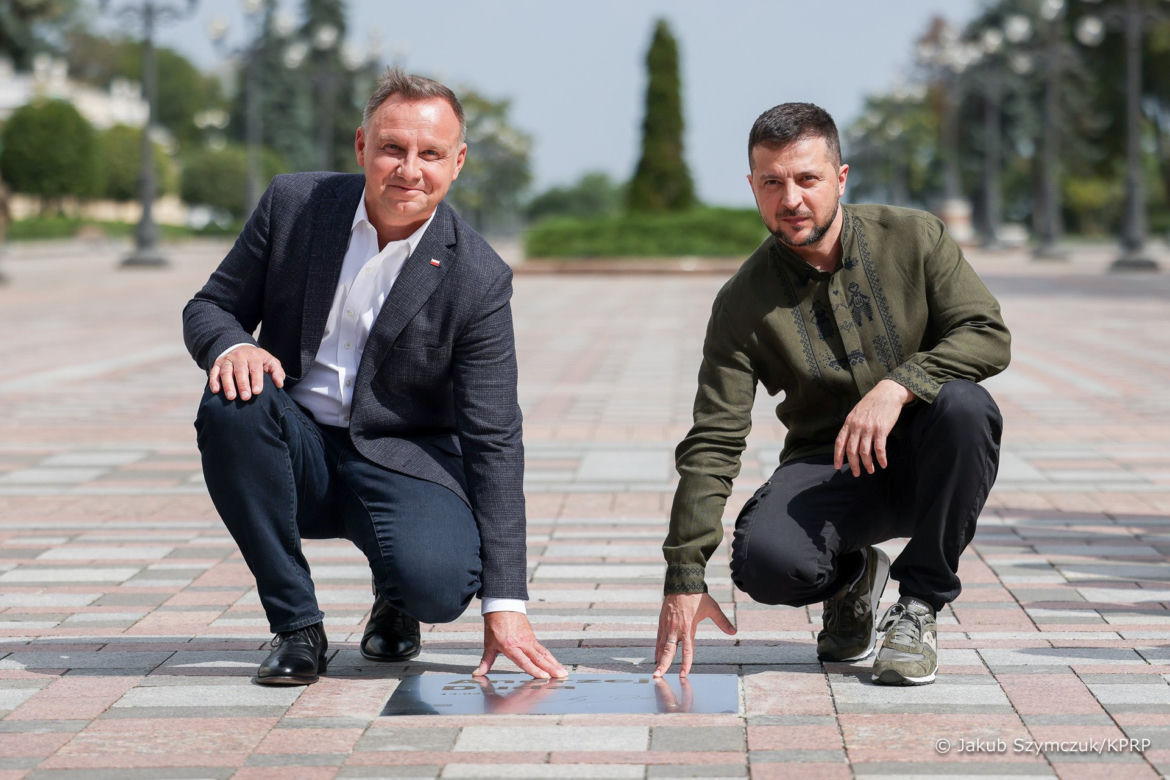Andrzej Duda w Kijowie. Został uhonorowany w Alei Odważnych