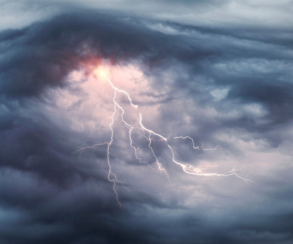 Niż Hanna przyniesie pogodowy armagedon! Gwałtowne ochłodzenie i burze to nie wszystko. Wiemy, kiedy będzie najgorzej