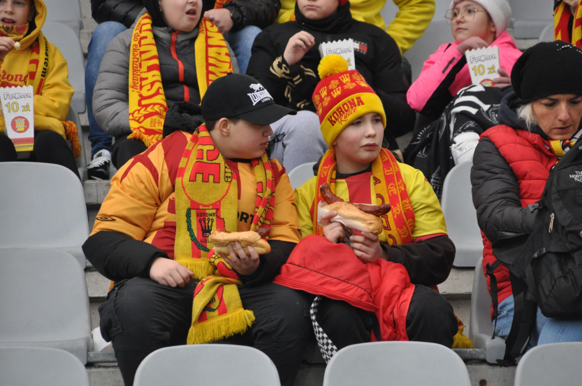 Korona Kielce - Pogoń Szczecin. Zobacz zdjęcia z trybun Suzuki Areny
