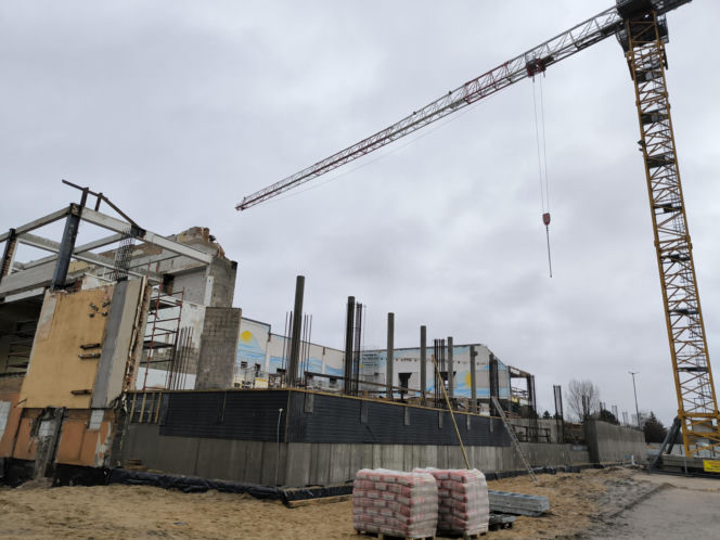 Modernizacja pływalni Akwawit w Lesznie