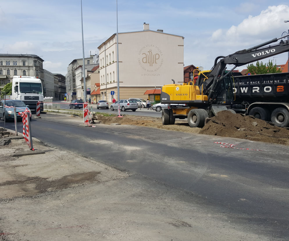 Wały Jagiellońskie- jedna nitka otwarta