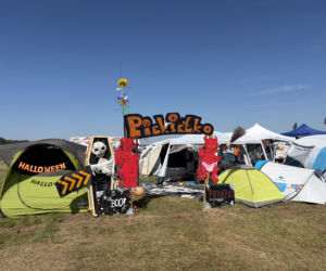 Rusza 32. Pol'and'Rock Festival. Tłumy opanowały lotnisko w Czaplinku