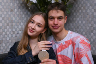 Semirunniy z dziewczyną