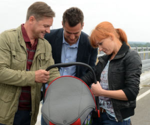 Komisarz Alex 4 sezon odcinek 47 (odc. 8). Lucyna (Magdalena Walach), Ryszard Puchała (Ireneusz Czop), Michał Orlicz (Antoni Pawlicki)