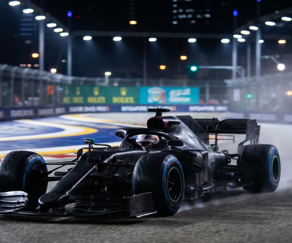 Max Verstappen wygrywa Grand Prix Singapuru. Holender deklasuje rywali
