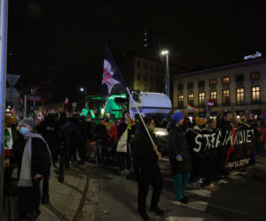 Strajk Kobiet w Warszawie. Tłumy znów wychodzą na ulice