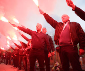 Pogrzeb Jacka Magiery: kibice odpalili race