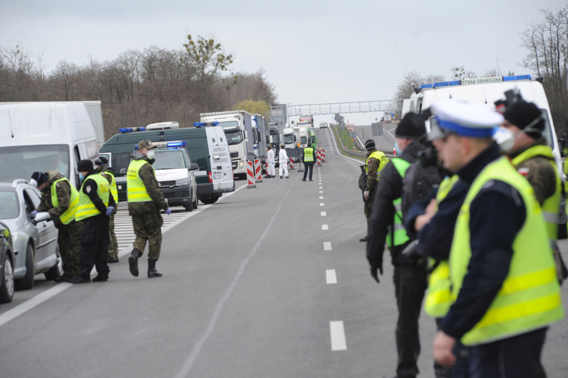 Kontrole graniczne na przejściu w Kołbaskowie