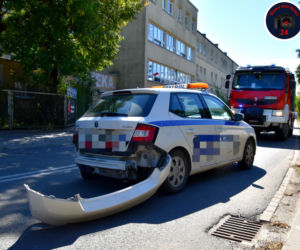 Strażacy wycinali rannego z auta. Kierowca był pijany