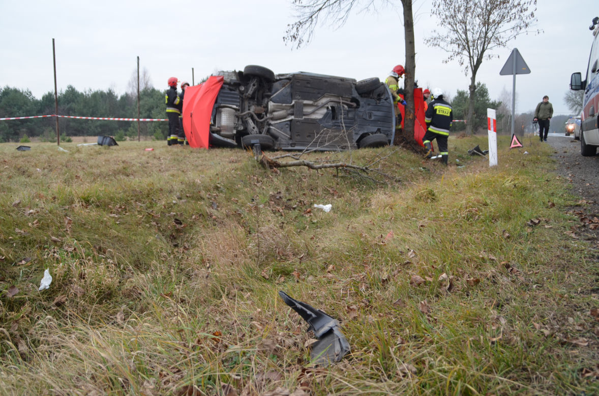 Śmiertelny wypadek na dk 74. Nie żyje kobieta