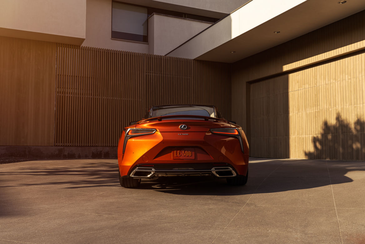 Lexus LC w kolorze Blazing Carnelian