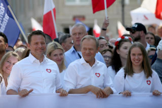 Tusk wzywa do wielkiego marszu w Warszawie. Miejsce zbiórki i data nieprzypadkowa 
