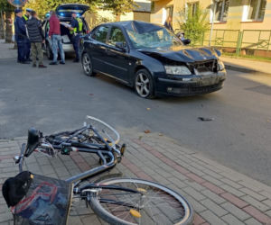 Był tak pijany, że nie zauważył rowerzysty! Poszkodowany trafił do szpitala [ZDJĘCIA]