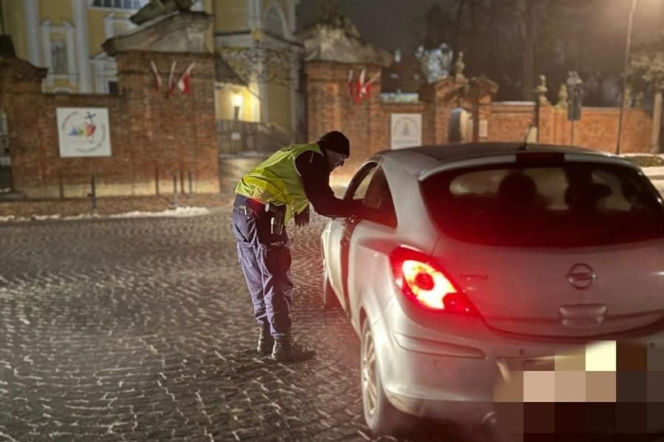Po alkoholu za kółkiem. Trzeźwy poranek na gostyńskich drogach [ZDJĘCIA]