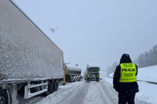 Zima uderzyła z pełną siłą. Kryzysowe spotkanie w MSWiA