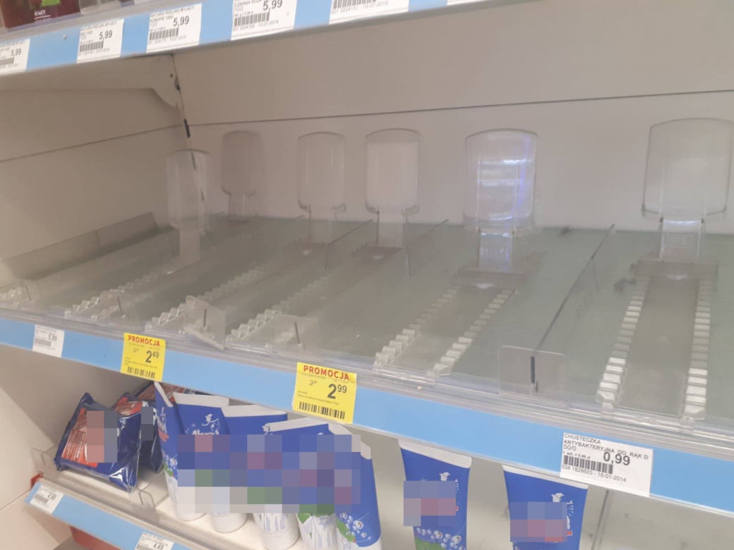 Mieszkańcy Podkarpacia ruszyli do SKLEPÓW!  Tłumy, pełne parkingi, PUSTE PÓŁKI!