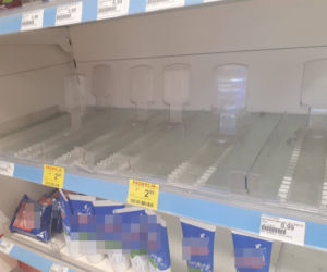Mieszkańcy Podkarpacia ruszyli do SKLEPÓW!  Tłumy, pełne parkingi, PUSTE PÓŁKI!