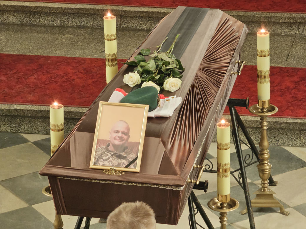 pogrzeb żołnierza, który zginął w Ukrainie