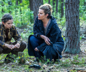 Młode gliny, odcinek 17: nastolatek dokonuje brutalnego rozboju. Jego ofiara, ciężarna kobieta, walczy o życie