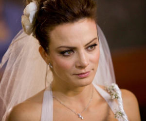 Nieposkromiona miłość (Amor bravio). Camila (Silvia Navarro)