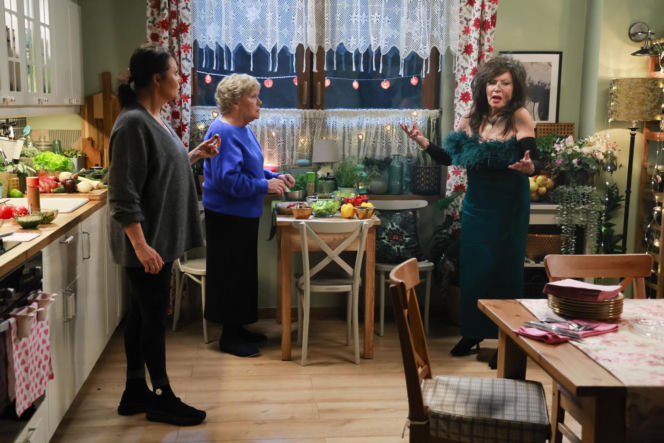 Szampan się leje na planie M jak miłość! To Perepeczko wkroczyła, jak królowa