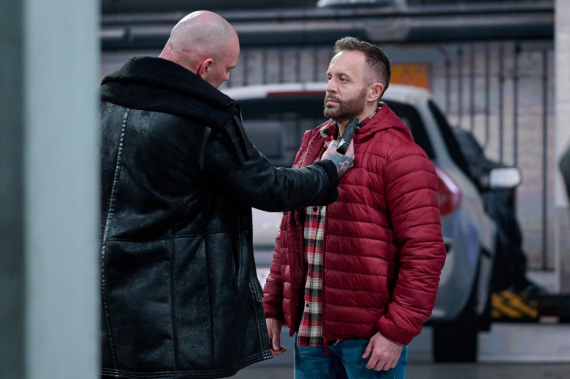 Na Wspólnej odc. 3986. Jakub (Przemysław Cypryański), bandzior Kisiela (Michał Waleszczyński-Lis)