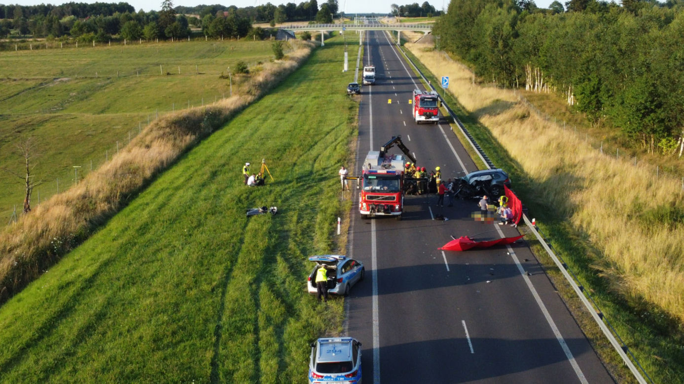 Drogowy koszmar koło Elbląga. Nie żyją cztery osoby, w tym 4-letnie dziecko
