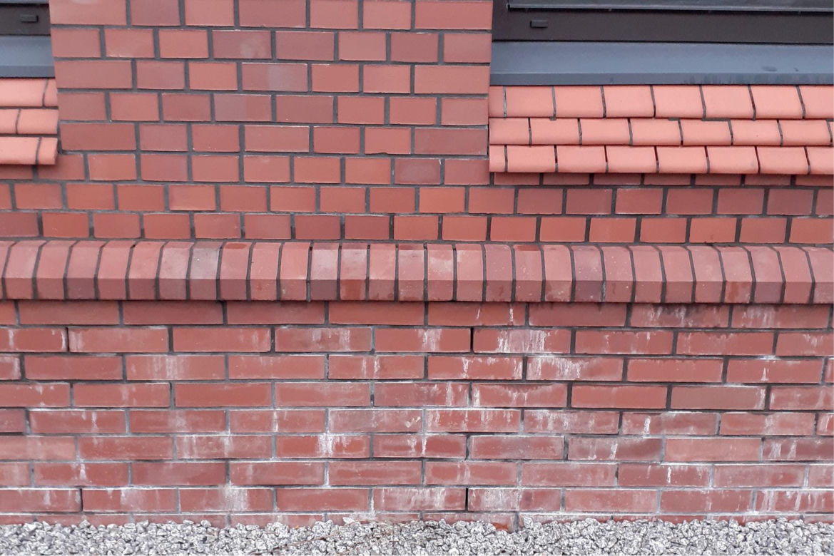 Murowanie bez wykwitów. Jak bez błędów murować z cegieł klinkierowych? 