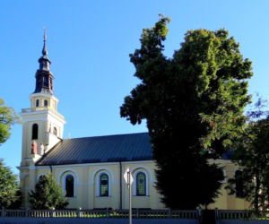 To najmłodsze miasto w województwie łódzkim. Zachwyca najpiękniejszym rynkiem w regionie