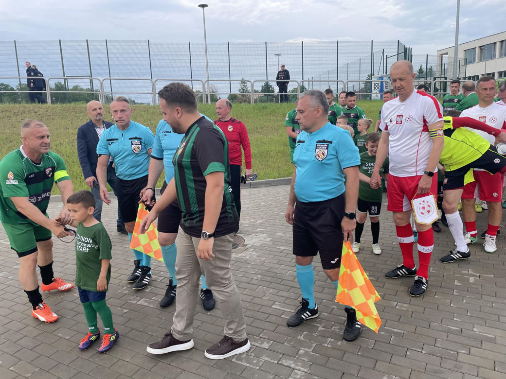 Uroczyste otwarcie stadionu w Starachowicach