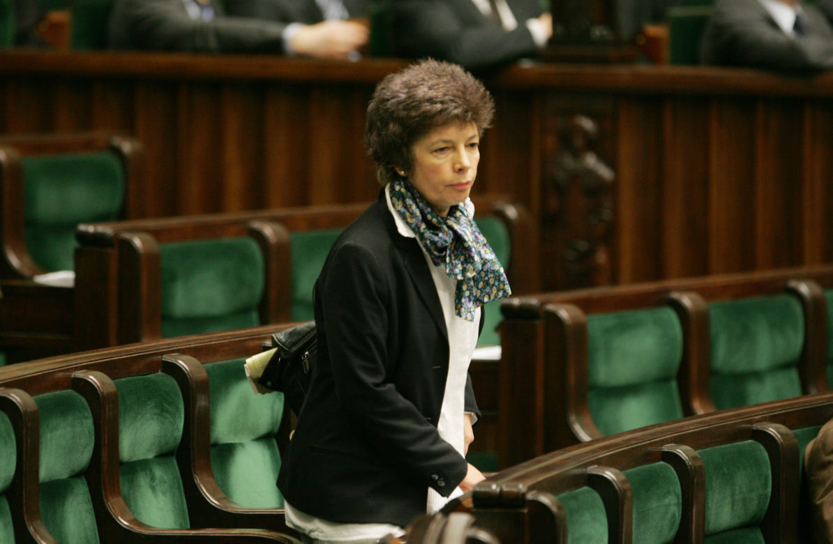 Oto Nelli Rokita. Kiedyś mówiła do Tuska, że stoi w rozkroku. Dziś przed nim ostrzega!