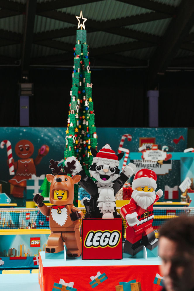 Iga Świątek bawiła się z dziećmi LEGO