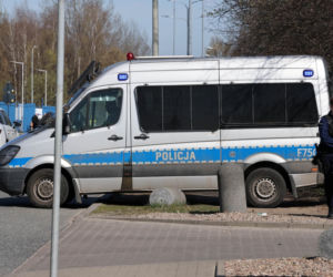 Strzały w łódzkiej fabryce, 400 osób ewakuowanych. Trwa obława