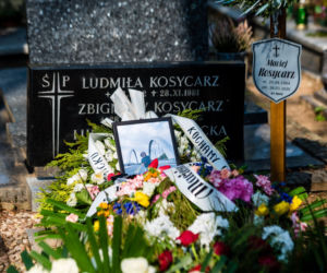 Tłumy na pogrzebie Macieja Kosycarza