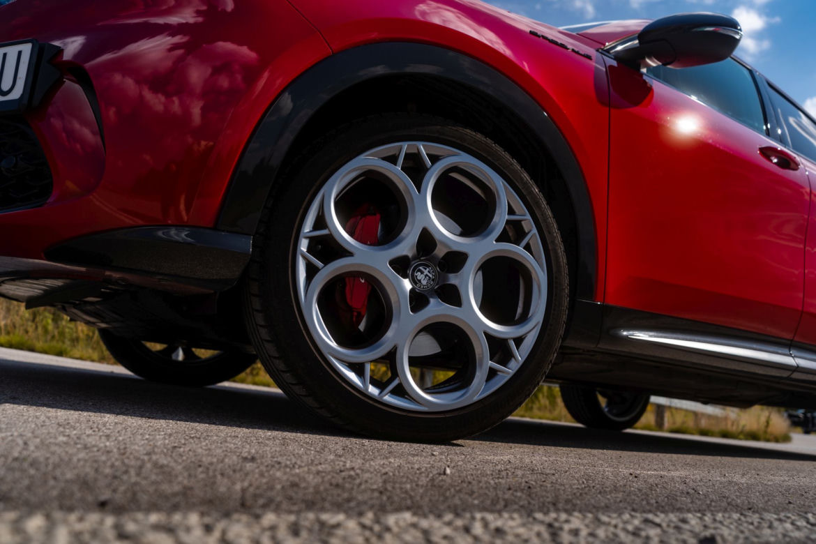 Alfa Romeo Tonale 1.5 T4 Hybrid 130 KM Edizione Speciale