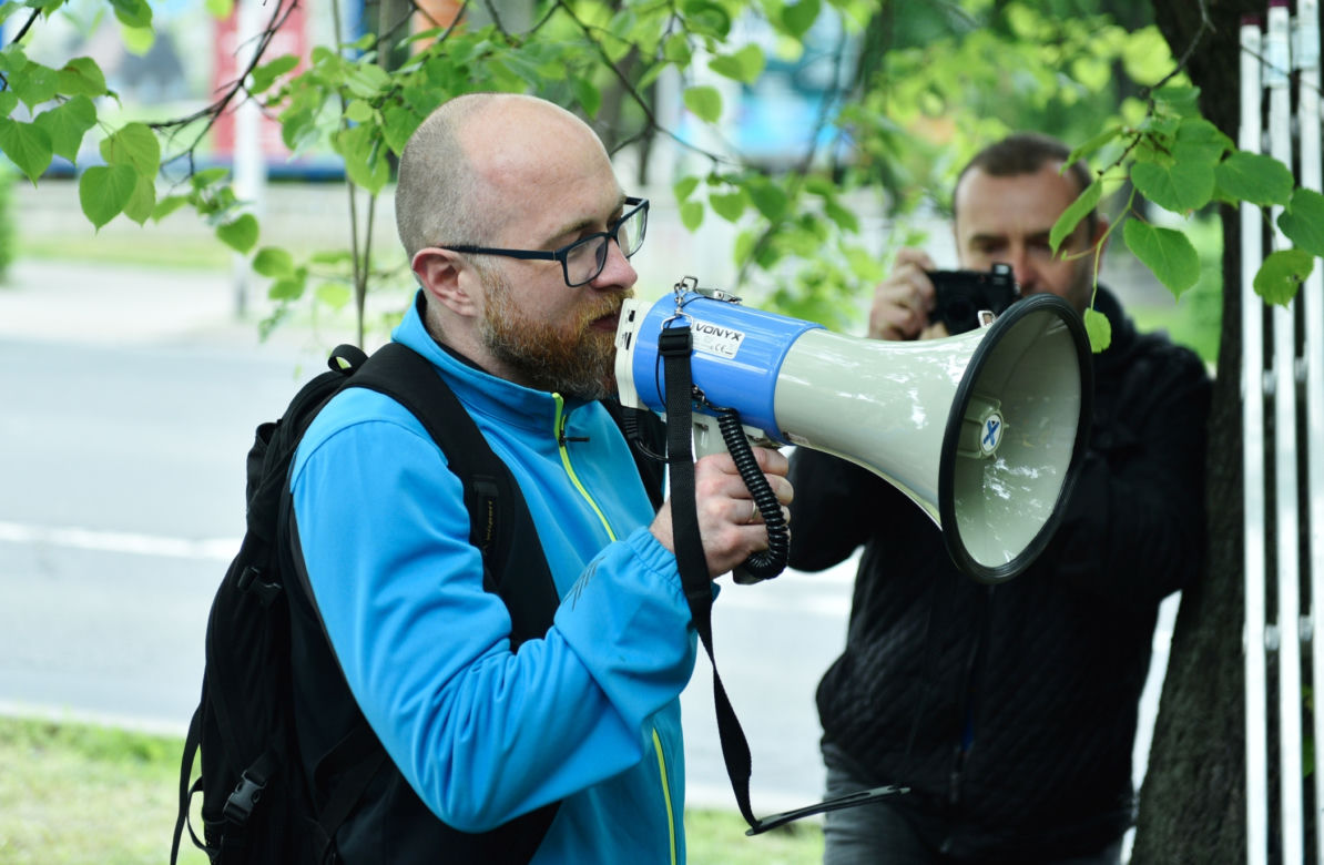 Protest przeciwko wycince drzew w centrum Lublina. „Będziemy ich bronić własnym ciałem!”